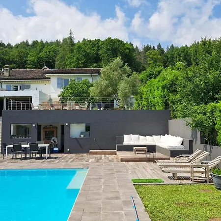 Villa Genolier Vila *